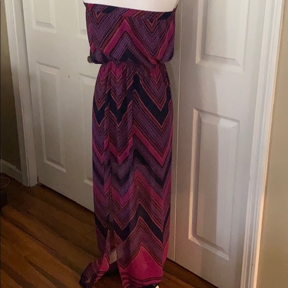 Express Dress - Picture 4 of 6